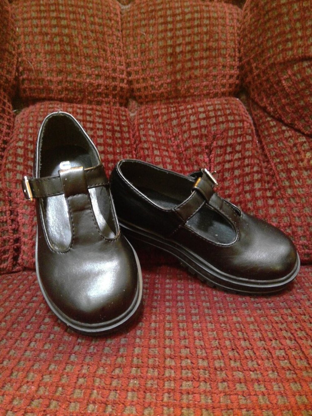 Girls Classic Black T-Strap Dress Shoes with Buckle